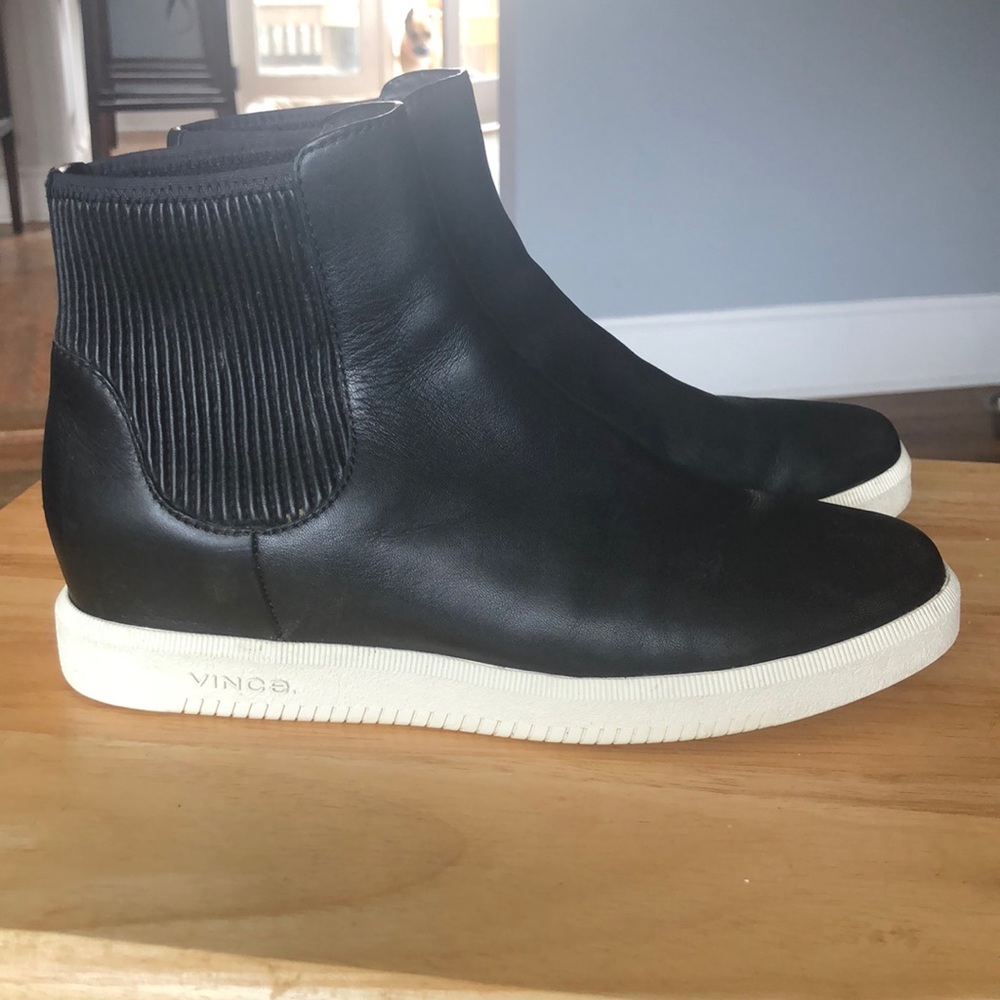 Vince Newlyn-B Coastal Leather Sneaker Booties 38/8